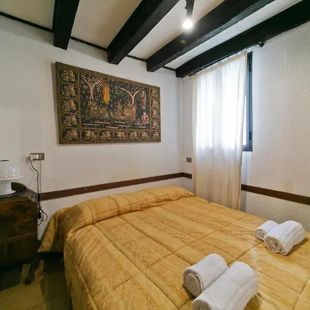 Ground Floor Santa Margherita Apt Ac Wi-fi ונציה
